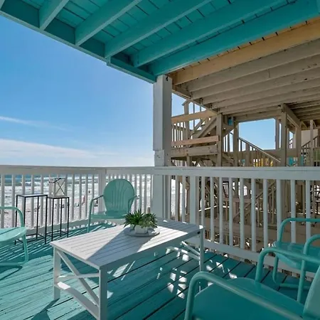 Seaquest 3 Stories Beach Front-3